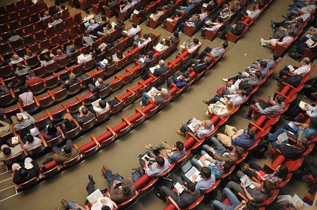 take advantage of the blog to connect with your audience