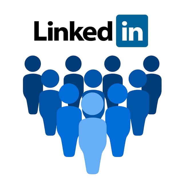 Create connections to your LinkedIn profile