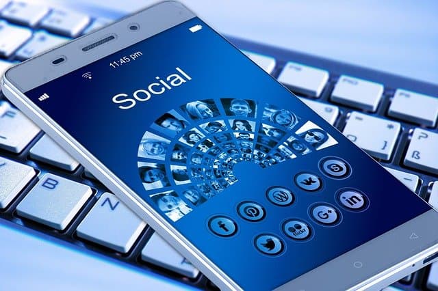 The dilemma of social media in marketing