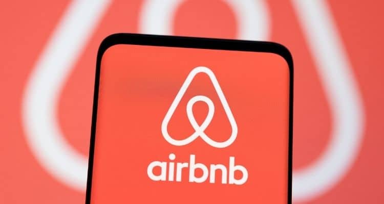 Logo de Airbnb